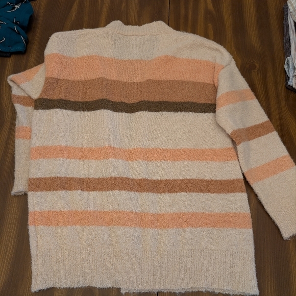 Cozy Striped Cardigan - Picture 4 of 5